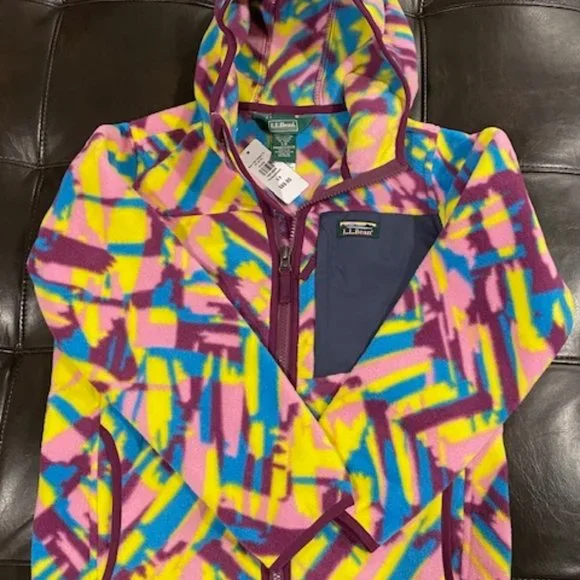 L.L. Bean Kids' Retro Mountain Classic Fleece Jacket, Print - Picture 4 of 7